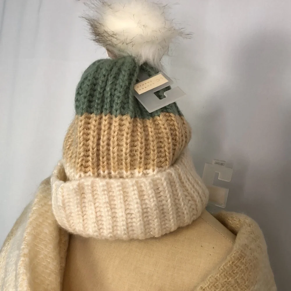 Lauren Conrad Color Seafoam/ Orange/ Cream Scarf & Hat OS